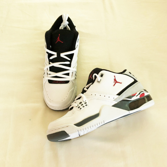 Jordan Other - Jordan Flight 23 boys new size 7M athletic shoes
